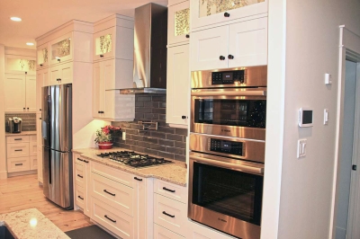 19-kitchen-painted-maple-cabinets