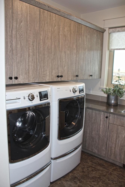 26-laundry-room-thermoform-thermoplastic-cabinets